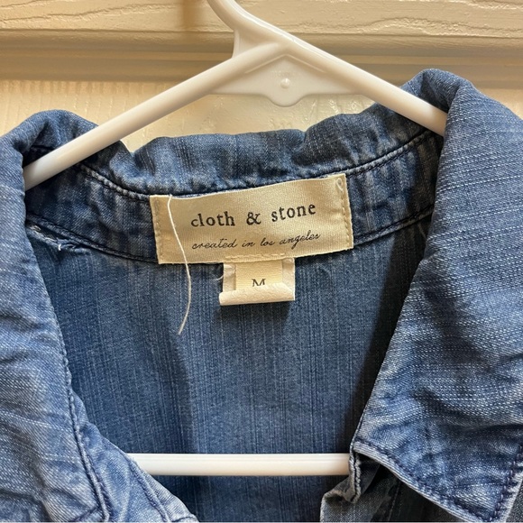 Cloth & Stone Chambray Shirt - Picture 3 of 8